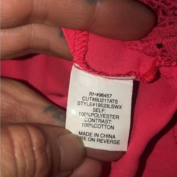 Eyeshadow sleeveless blouse - Picture 4 of 4